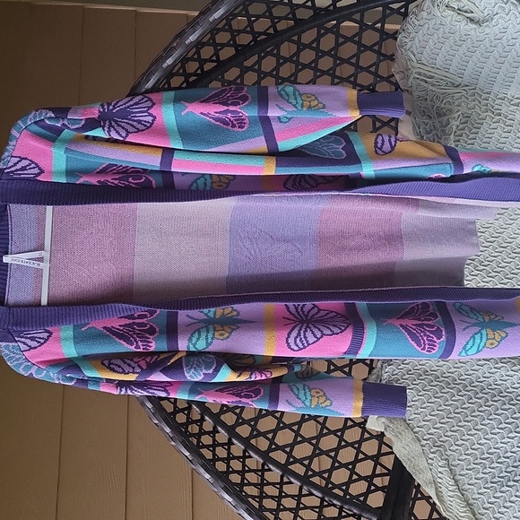 🦋 Long Open Front Intarsia Moth/Butterfly Sweater - Picture 3 of 10